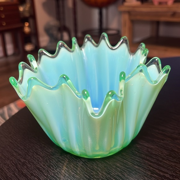 Fostoria Other - VTG Fostoria Heirloom Glass Candy Dish Art Deco Green Opalescent Catch All Bowl